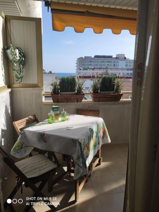 Comfy Apartment In Salou Exterior foto